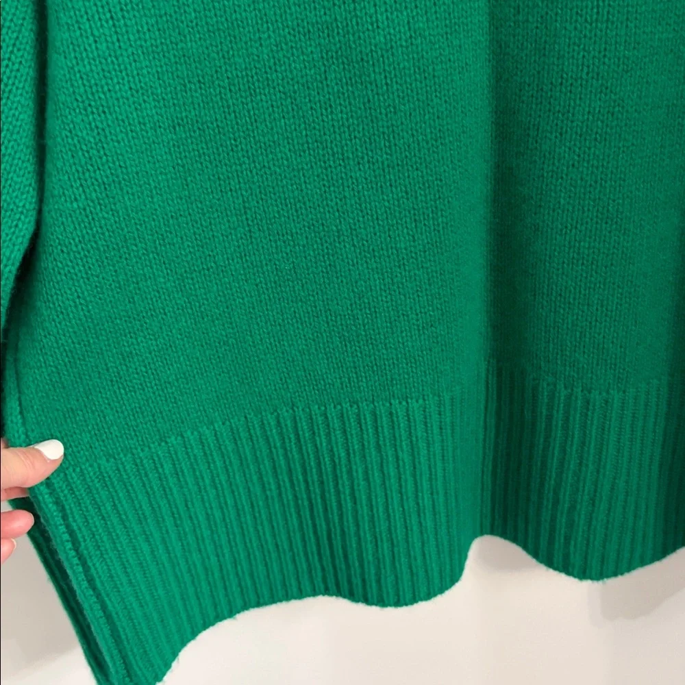 From Future 100% Cashmere Green Mock Turtleneck Sweater - Picture 10 of 14